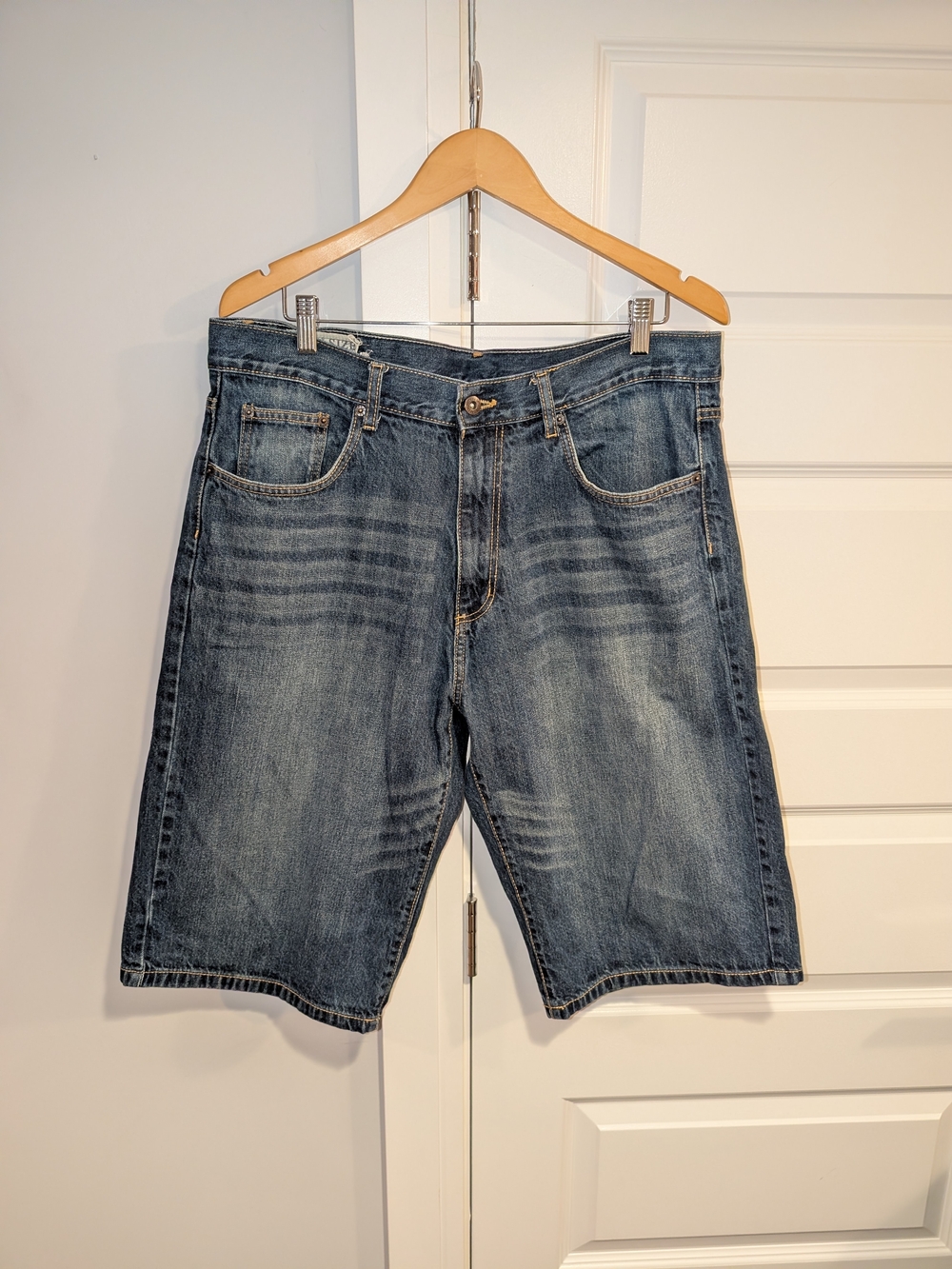Men's Denim Jean Shorts in Washed Blue - Relaxed Fit